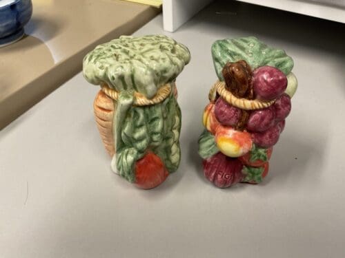 FIGI Vintage Salt & Pepper Shakers- Fruits & Veggies