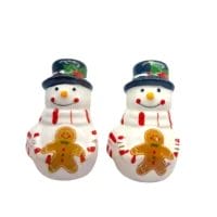 Snowman salt and pepper shakers.